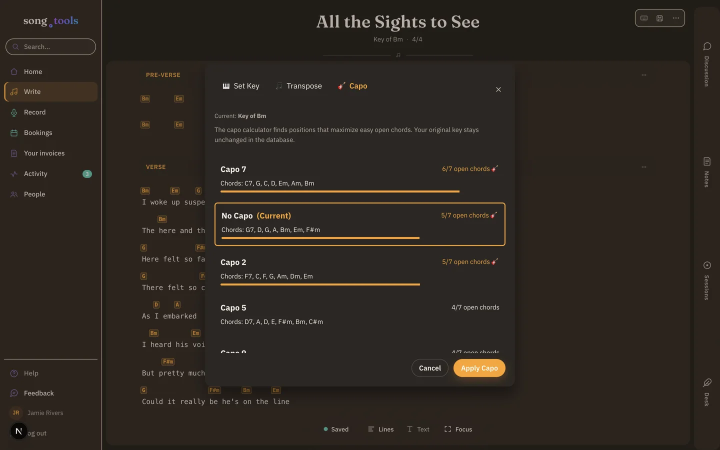 The Key & Capo dialog in song.tools with Set Key, Transpose, and Capo tabs: the capo calculator ranks positions by open chords — capo 7 scoring 6 of 7 open chords with C, G, D, Em, Am shapes — with the current no-capo choice highlighted.